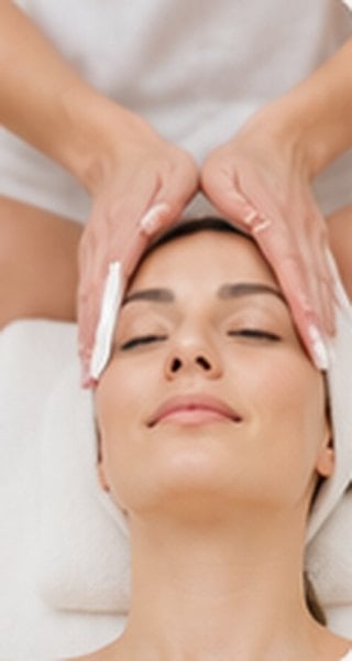 Limpieza facial profunda en Smart Life